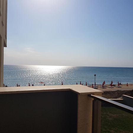 Dolphin Beach Apart Obzor Exterior foto