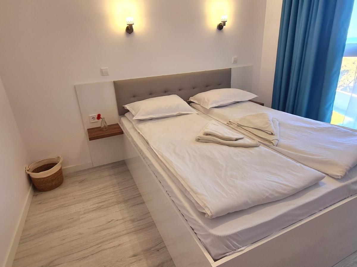 Dolphin Beach Apart Obzor Exterior foto